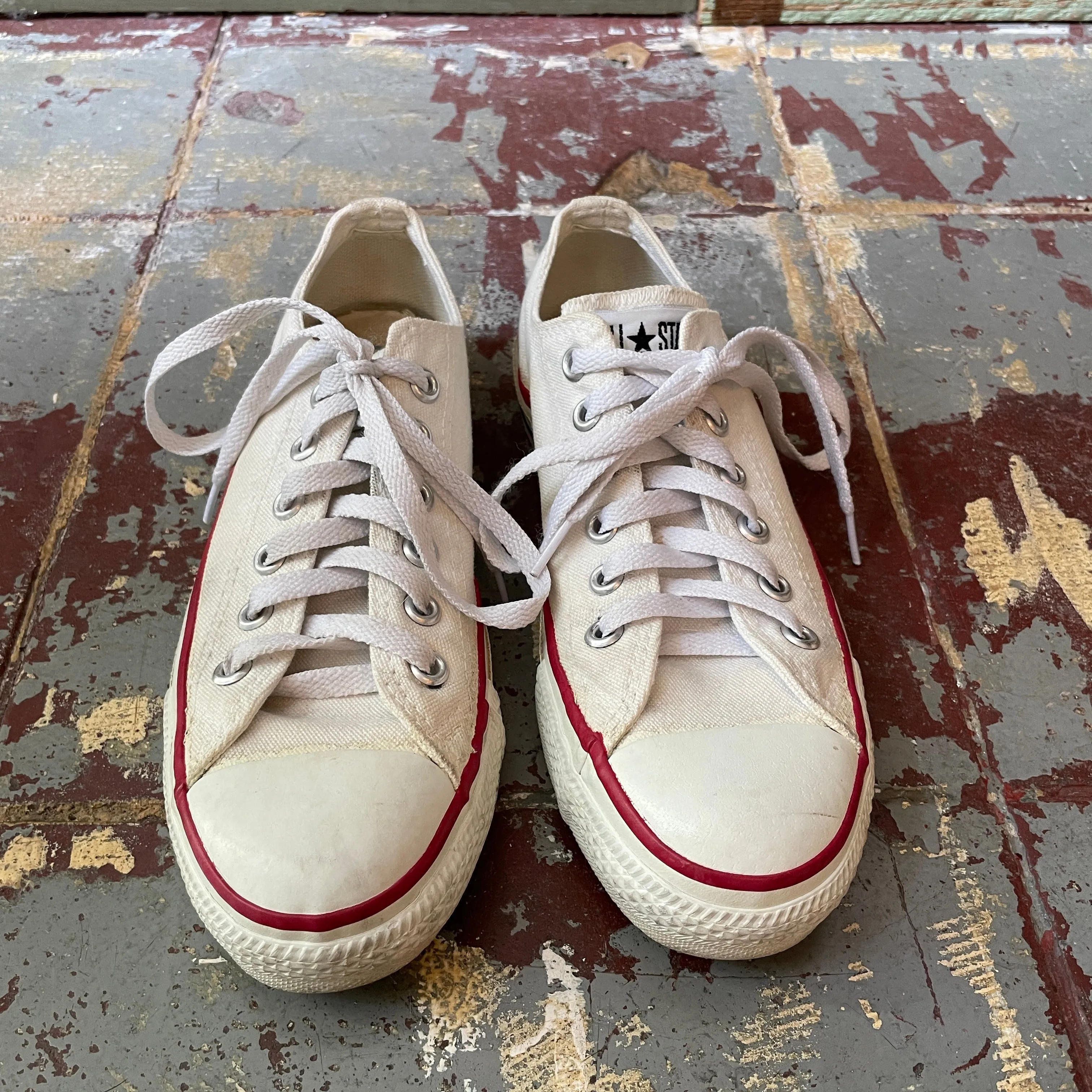 90’s USA Made Converse - M’s 6 W’s 7.5