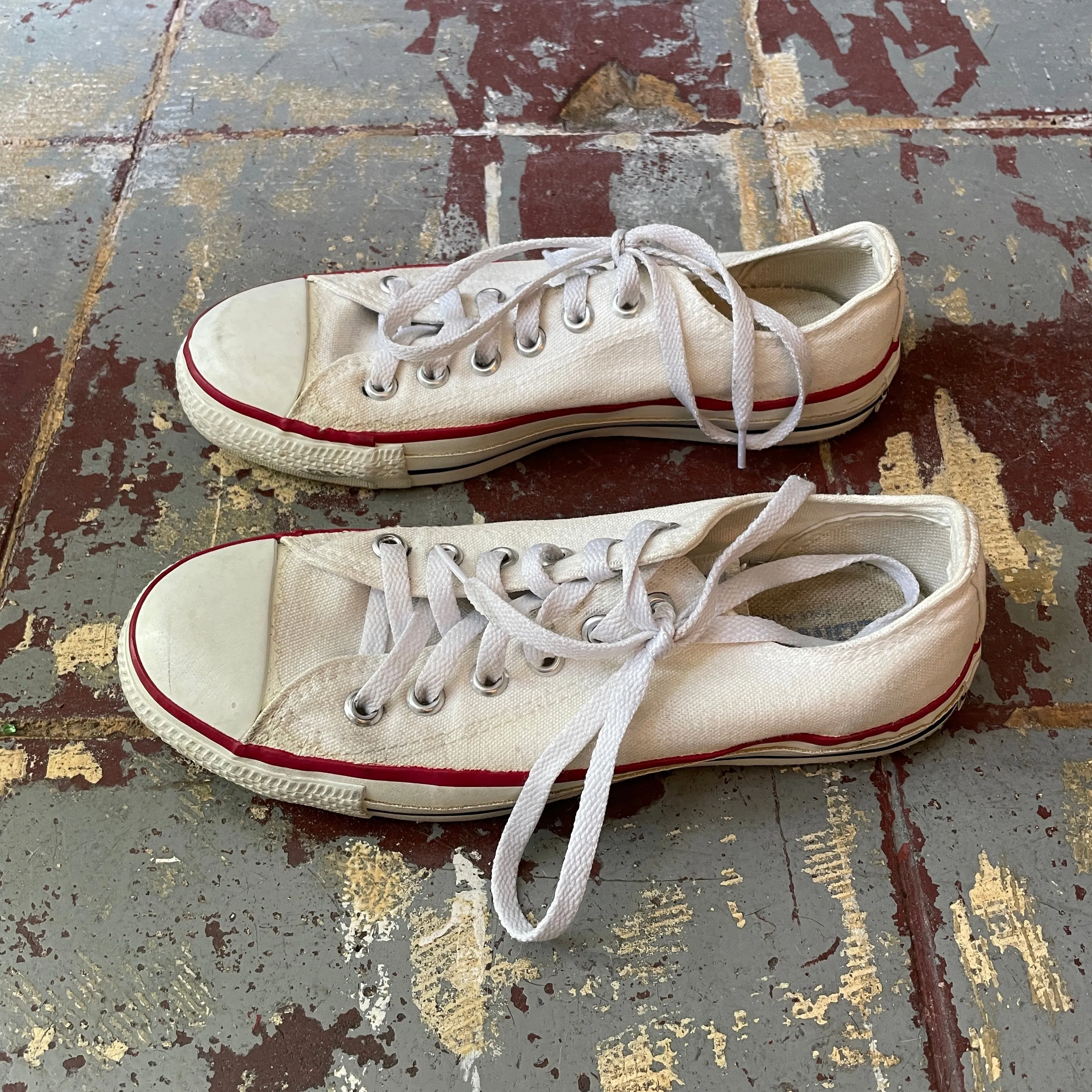 90’s USA Made Converse - M’s 6 W’s 7.5