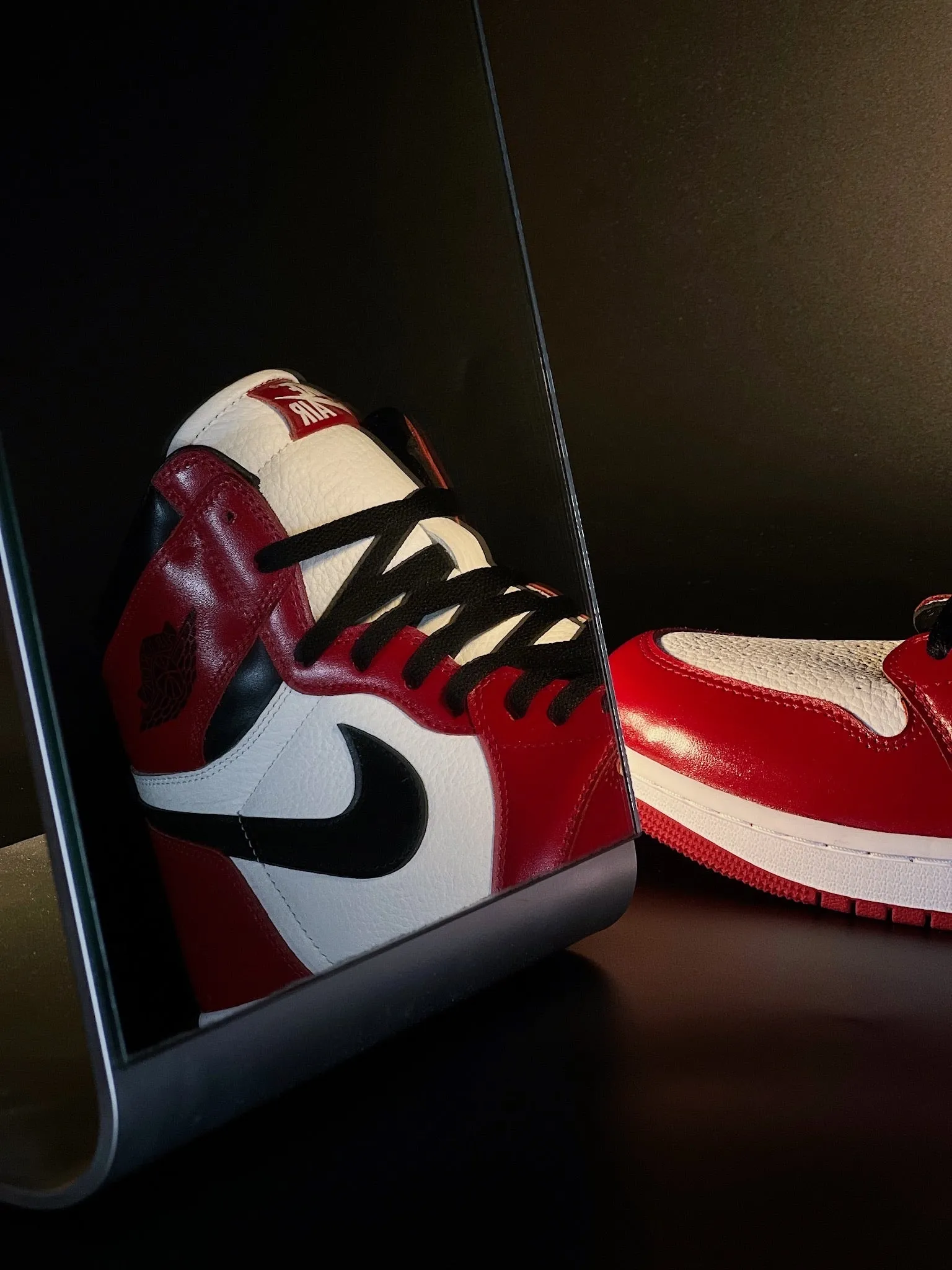 Air Jordan 1 High Retro 1985 "Chicago"