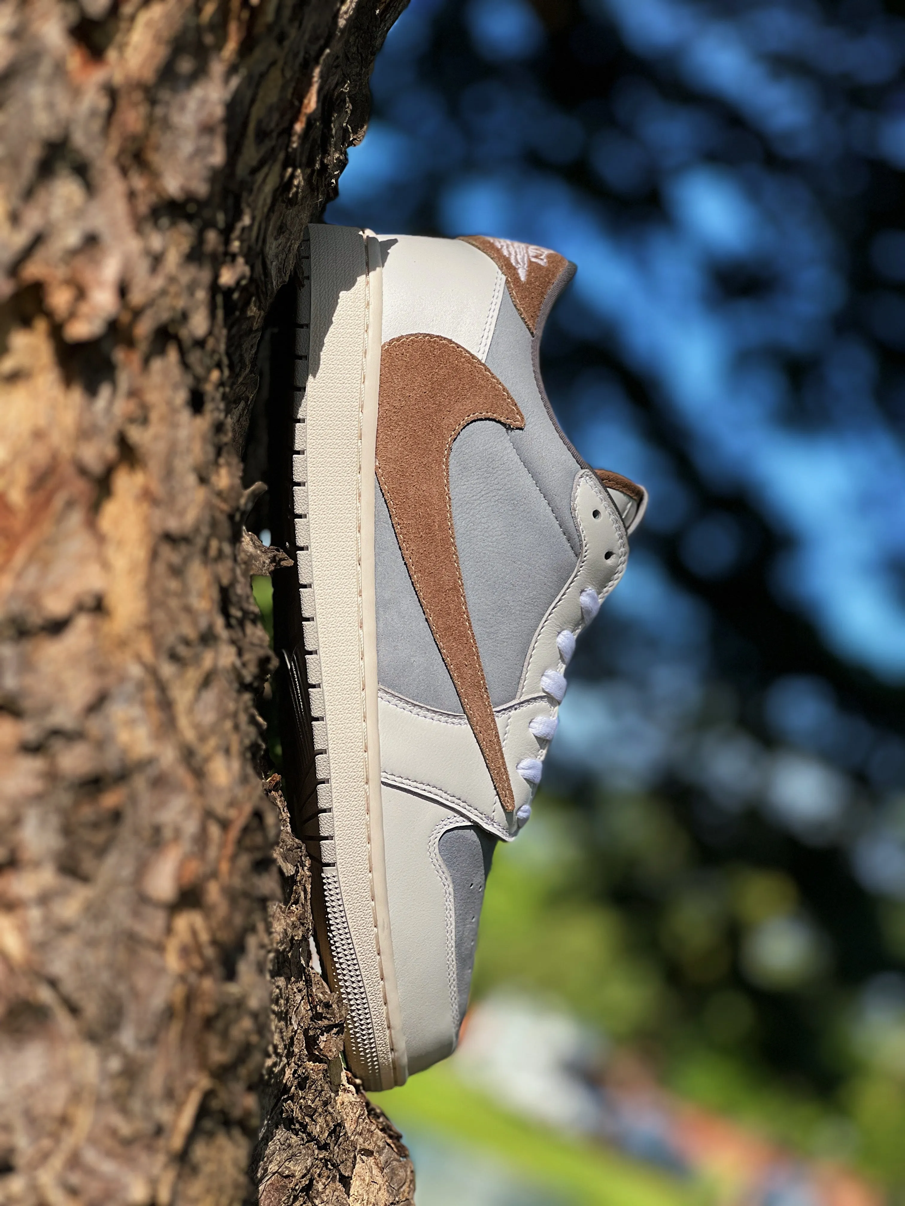 Air Jordan 1 Low Travis Scott "Sandstone Utopia"