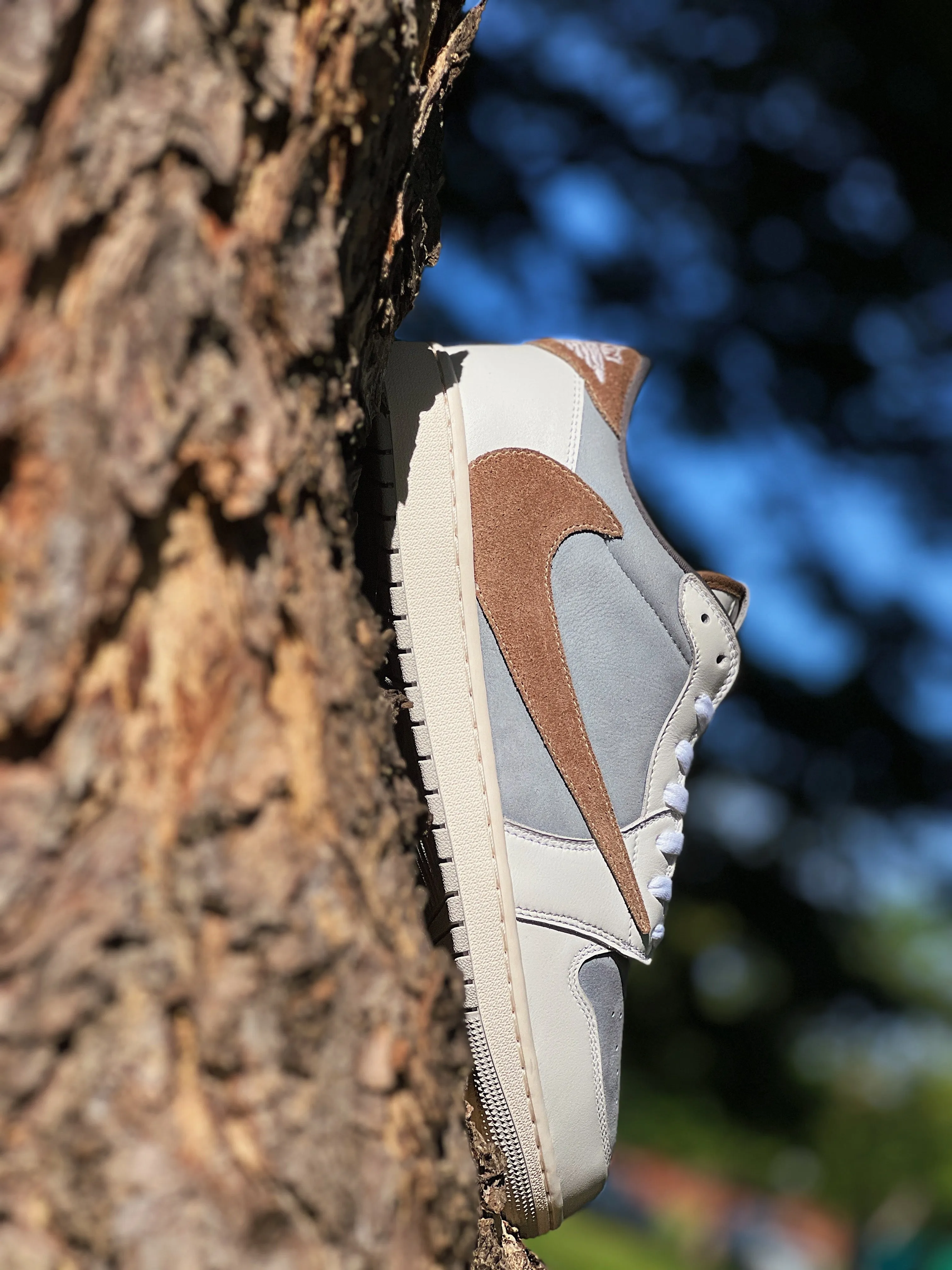Air Jordan 1 Low Travis Scott "Sandstone Utopia"