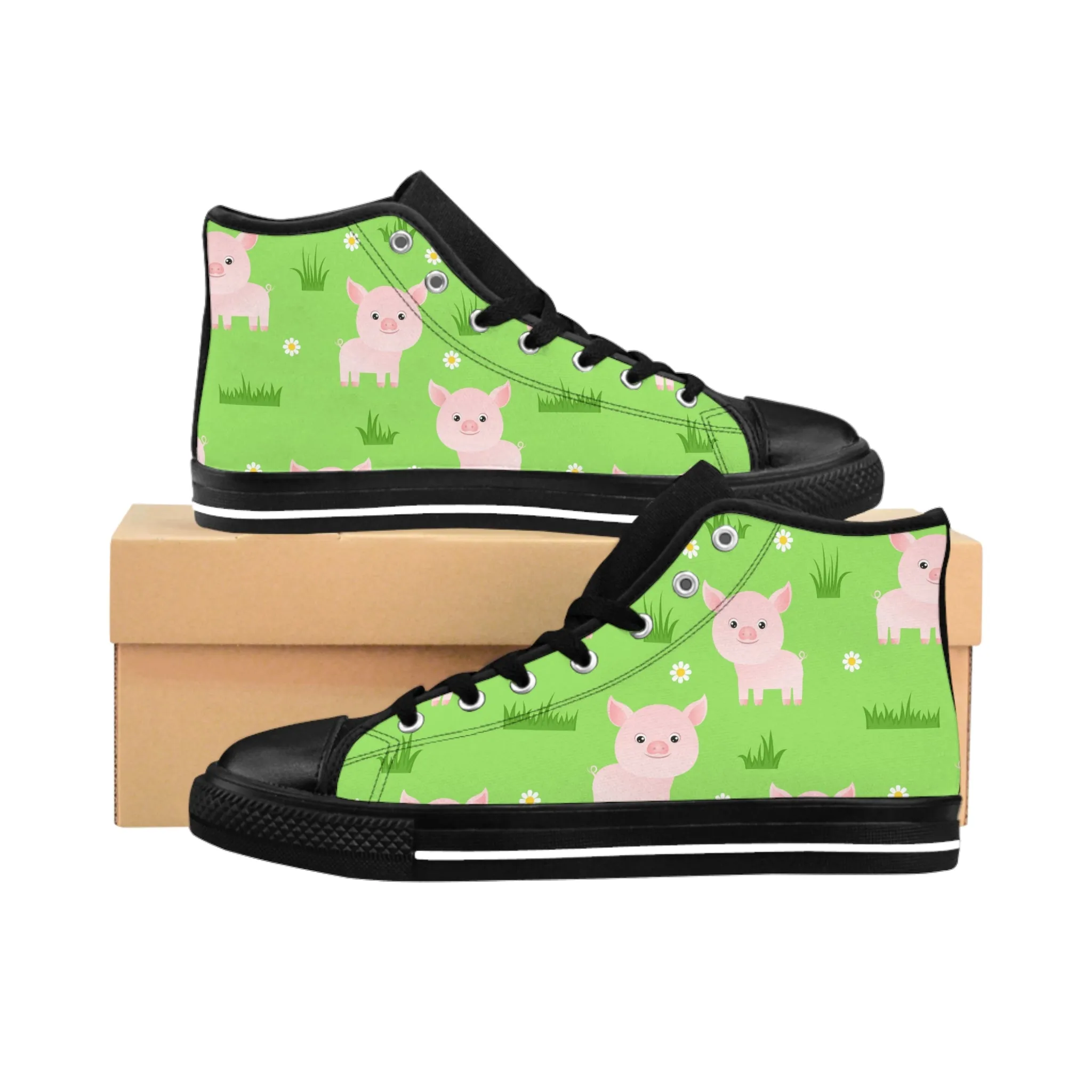 Cute Pig on Grass Women's Classic Sneakers