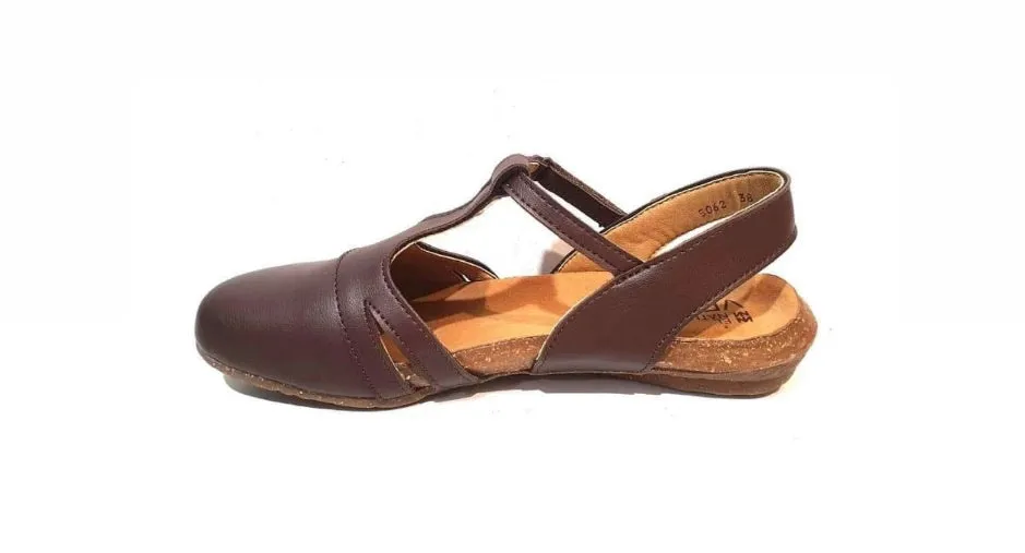 El Naturalista N5062 Brown Vegan Mary Jane Flats Made In Spain
