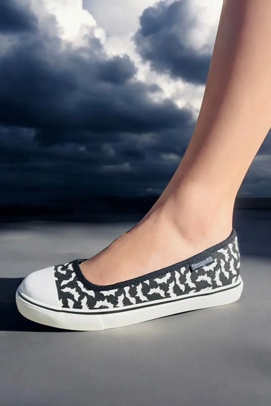 Emily Bat Sneaker Flats [Black/White]