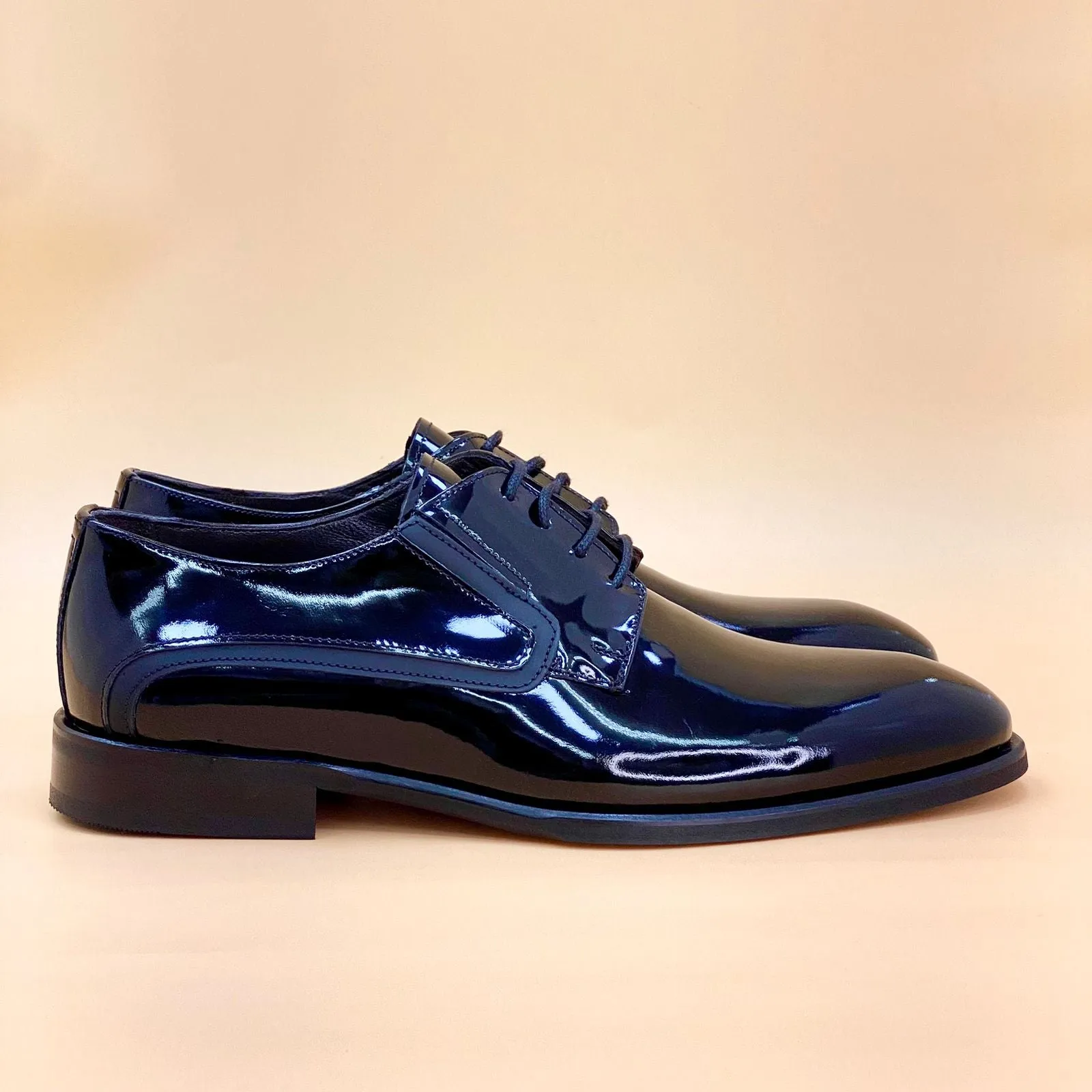 NEW ,  MADE IN TURKEY GENUINE LEATHER MEN SHOES M863