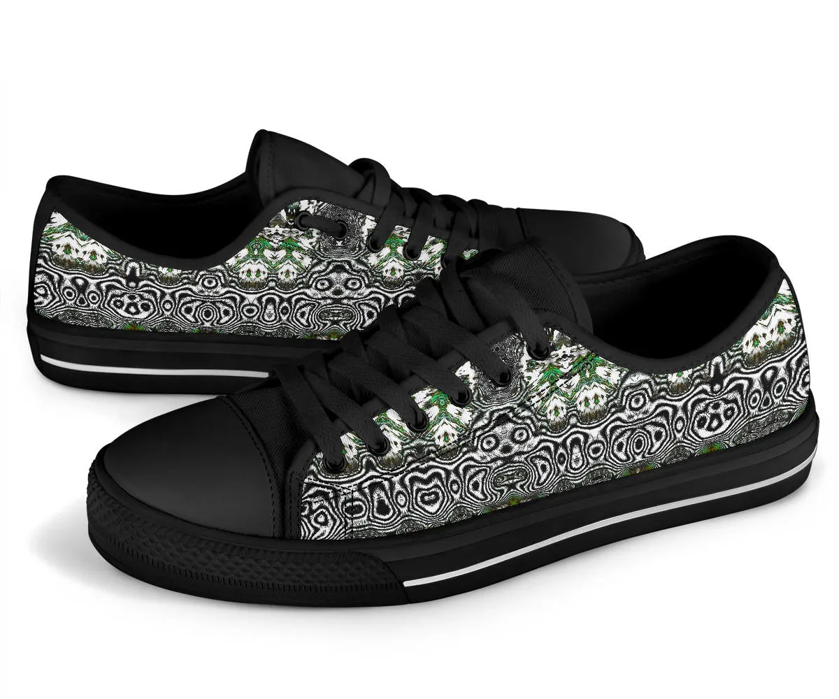 Oddities | Low Top Shoe | Makroverset