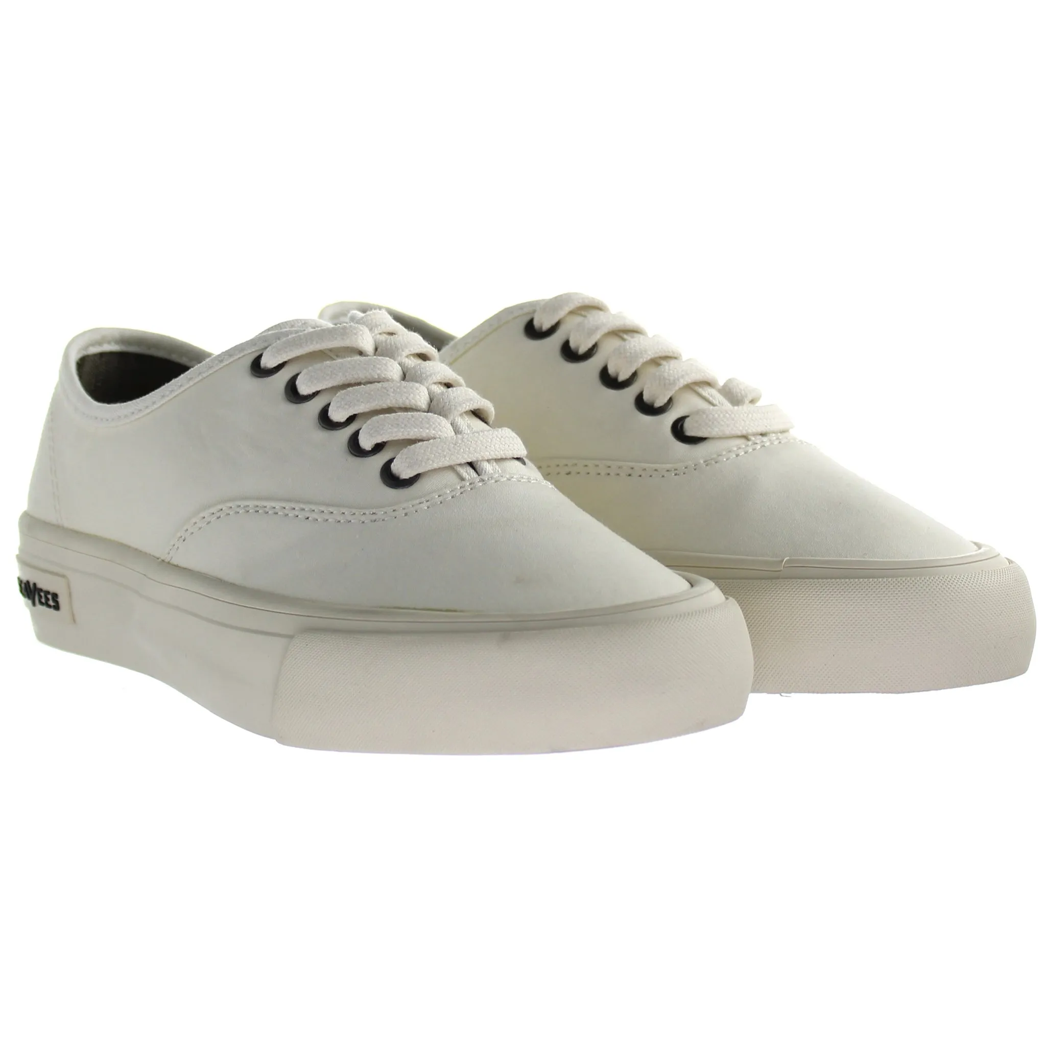 SeaVees Legend Standard Womens White Shoes