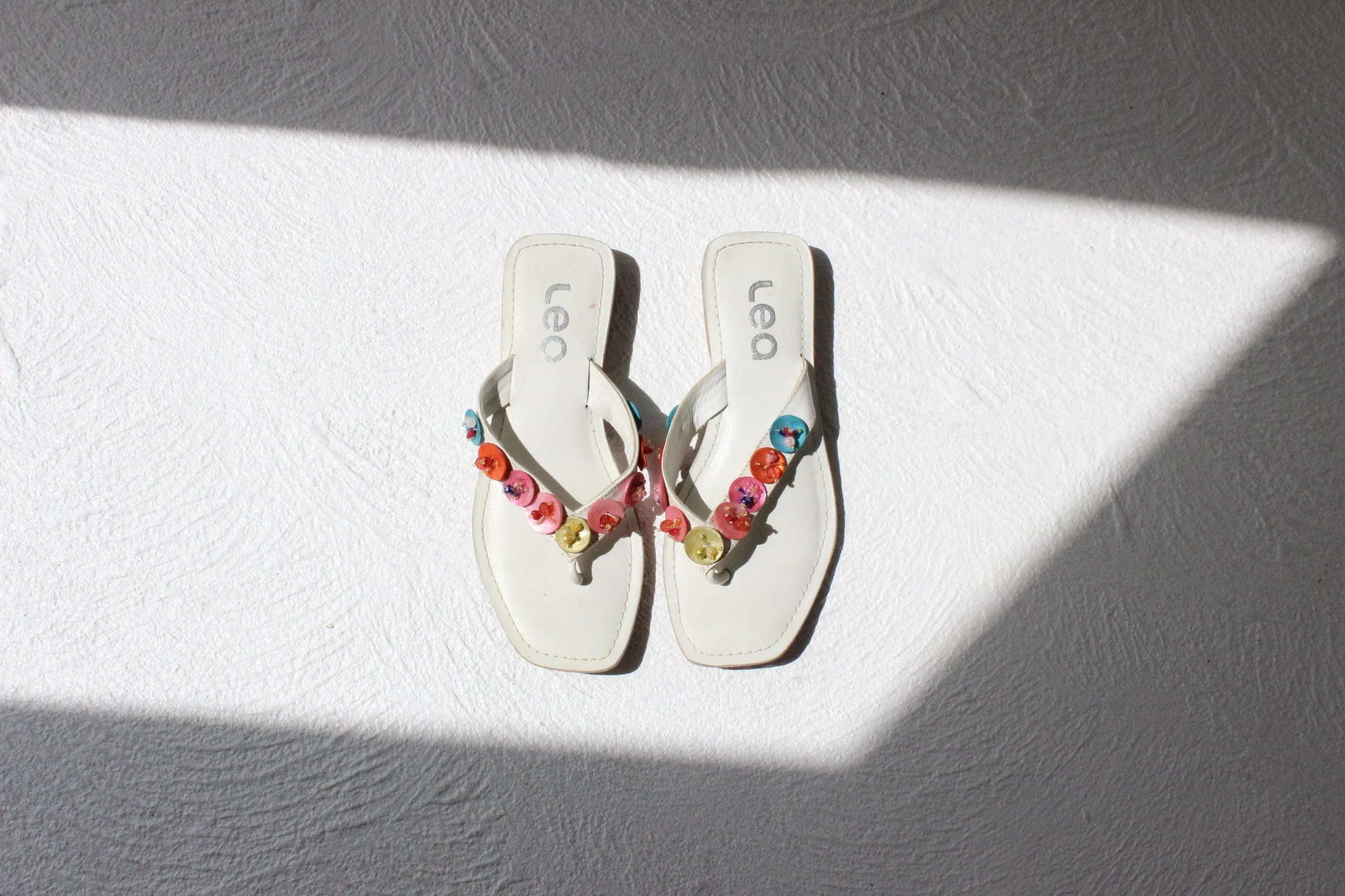Y2K Spanish Made Leather Flat Sandals ~ Euro 37